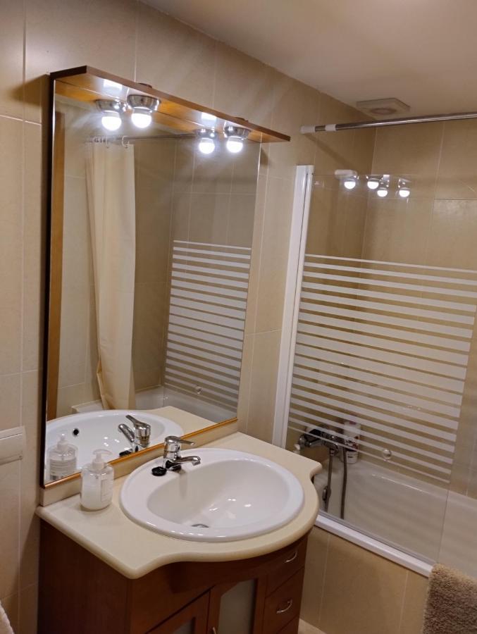 Apartamentos Canana De Vega Flix Екстериор снимка